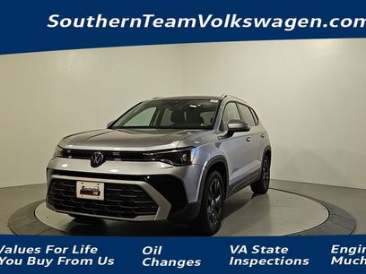 New 2025 Volkswagen Taos SE