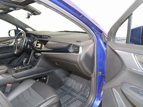 Used 2023 Cadillac XT6 Sport w/ Platinum Package image 46