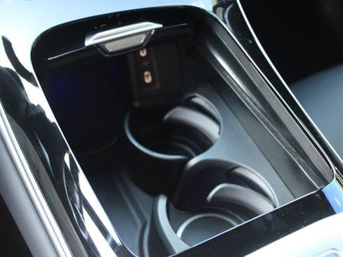 Certified 2025 Mercedes-Benz GLC 300 4MATIC image 30