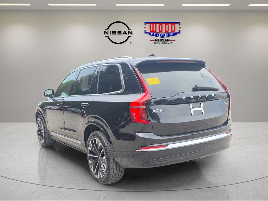 Used 2025 Volvo XC90 B6 Plus AWD/4WD image 4