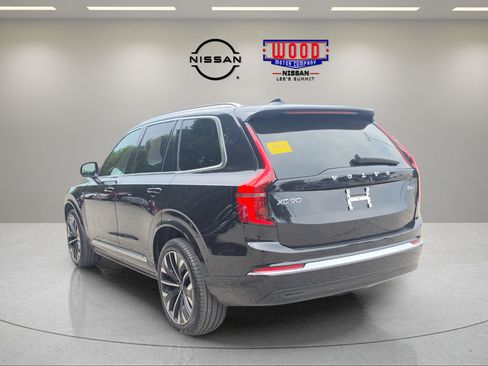 Used 2025 Volvo XC90 B6 Plus AWD/4WD image 4