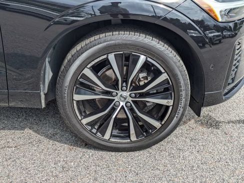 Certified 2024 Volvo XC60 B5 Plus w/ Protection Package Premier AWD/4WD image 14