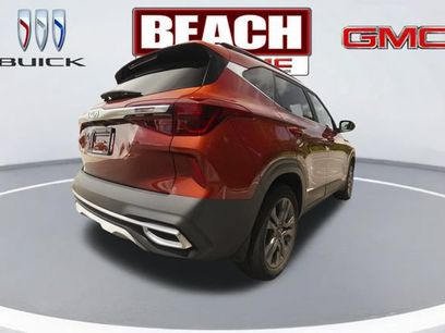 Used 2023 Kia Seltos S w/ Navigation Package