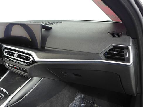 Used 2023 BMW i4 eDrive35 image 14