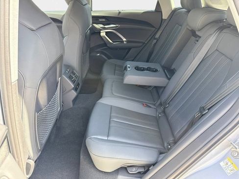 Used 2025 Audi Q5 Premium Plus w/ Premium Plus AWD/4WD image 12