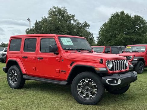 New 2026 Jeep Wrangler Unlimited Sahara w/ Safety Group AWD/4WD image 12