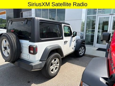 Used 2022 Jeep Wrangler Sport AWD/4WD image 7