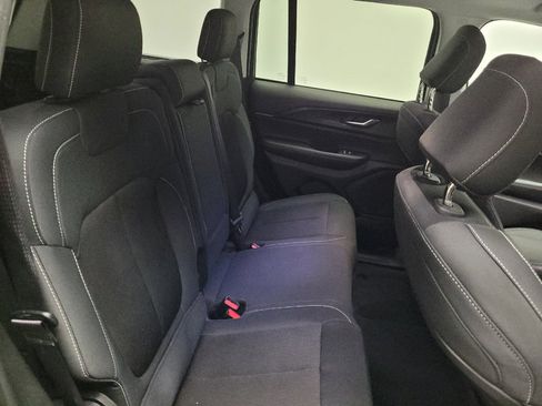 Used 2023 Jeep Grand Cherokee Laredo RWD image 19