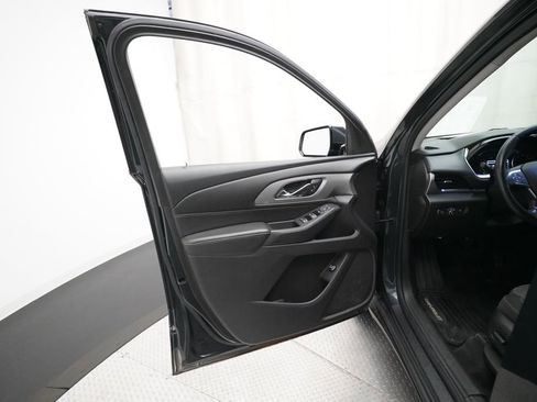 Used 2018 Chevrolet Traverse LT image 28