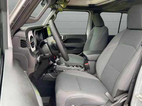 New 2024 Jeep Wrangler Unlimited Sport image 13