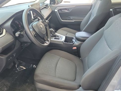 Used 2024 Toyota RAV4 XLE FWD image 17