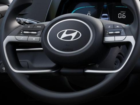 New 2026 Hyundai Elantra SE FWD image 18