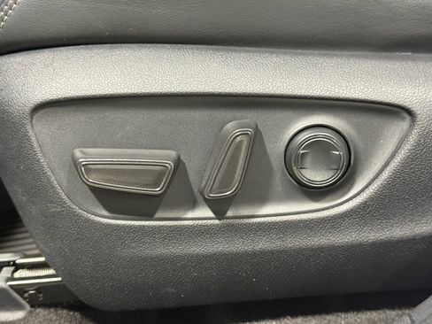 Used 2021 Toyota RAV4 XLE Premium AWD/4WD image 22