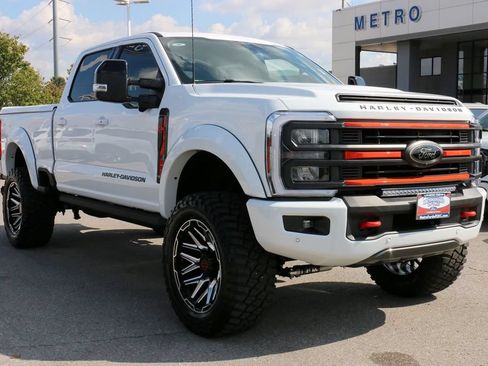 New 2026 Ford F250 Lariat w/ Black Appearance Package AWD/4WD image 4