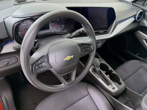 Used 2024 Chevrolet Trax LS FWD image 11