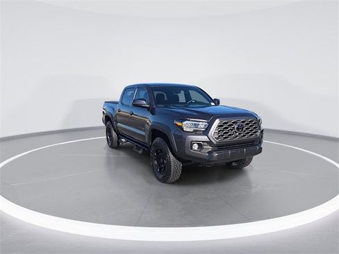 Used 2023 Toyota Tacoma TRD Off-Road image 2