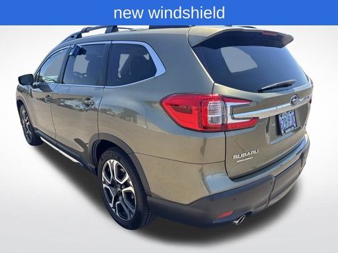 Used 2023 Subaru Ascent Limited w/ Technology Package AWD/4WD image 5