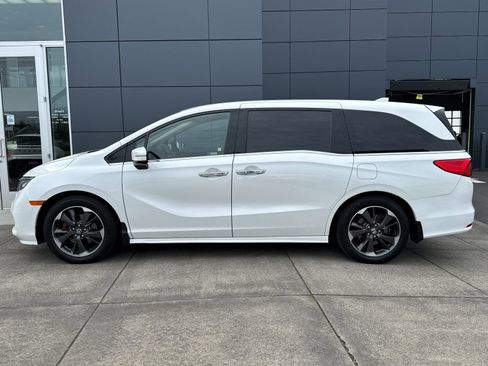 Used 2022 Honda Odyssey Elite image 6