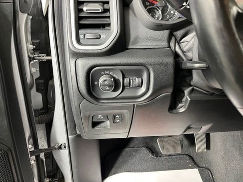 Used 2019 RAM 1500 Big Horn AWD/4WD image 18