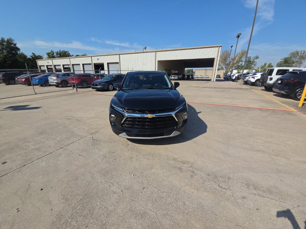 Used 2025 Chevrolet Blazer LT AWD/4WD image 5