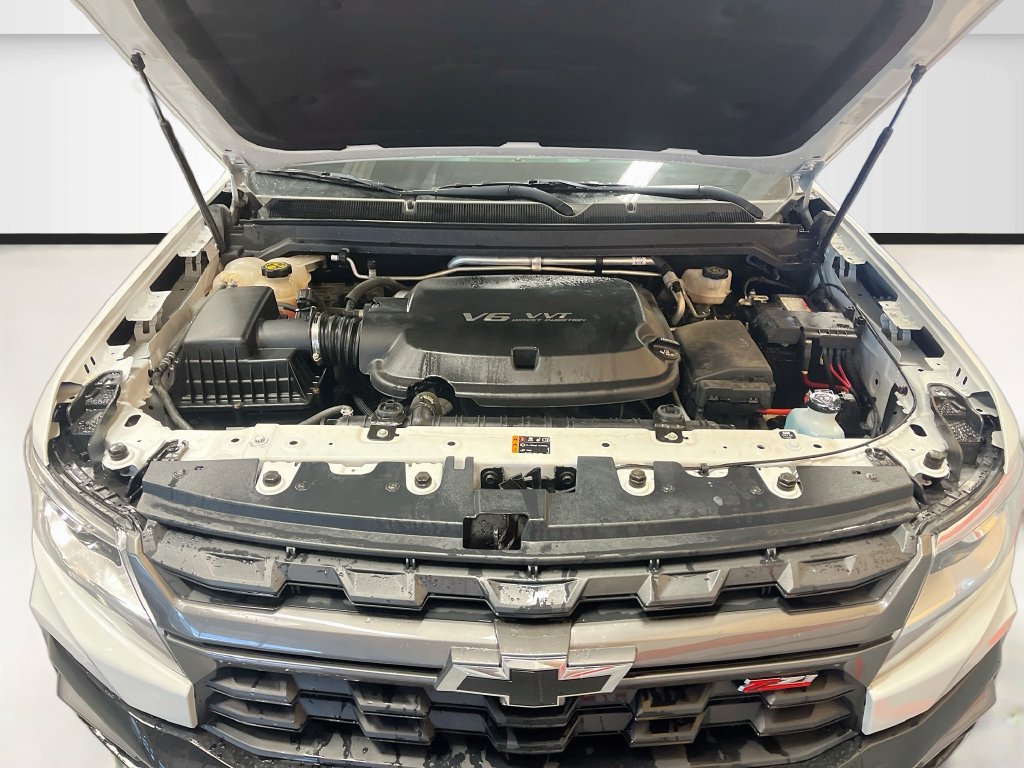 Used 2022 Chevrolet Colorado Z71 AWD/4WD image 30