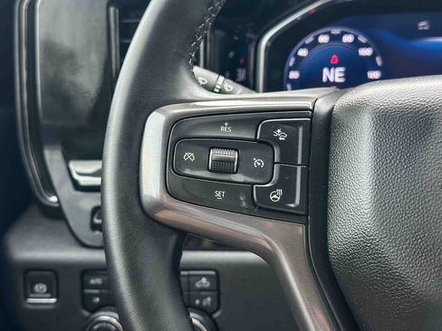 Used 2025 Chevrolet Silverado 2500 ZR2 w/ Technology Package AWD/4WD image 28