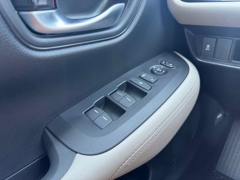 New 2027 Honda HR-V LX image 12