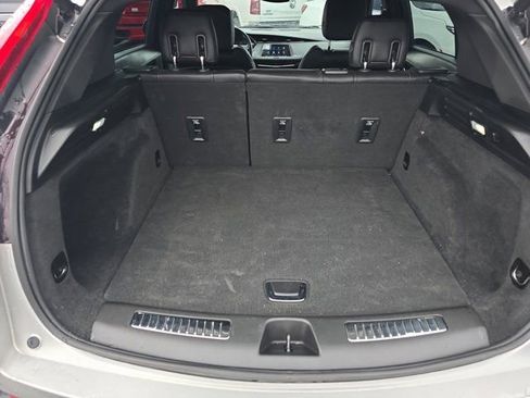 Used 2022 Cadillac XT4 Premium Luxury w/ Driver Awareness Package image 13