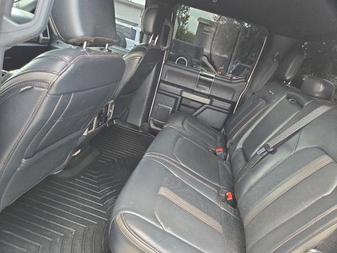 Used 2022 Ford F250 Platinum w/ FX4 Off-Road Package AWD/4WD image 11