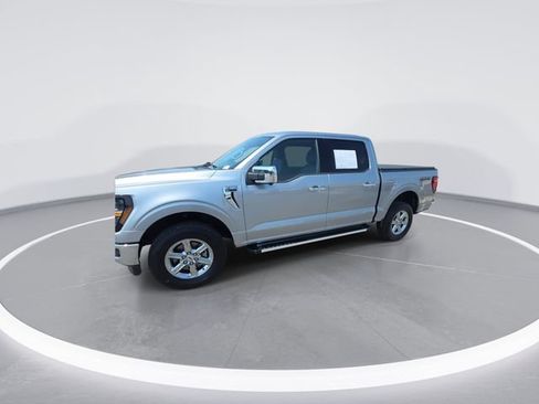 Used 2025 Ford F150 XLT w/ Equipment Group 302A MID AWD/4WD image 4