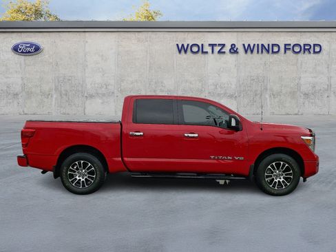 Used 2020 Nissan Titan SV w/ SV Convenience Package image 7