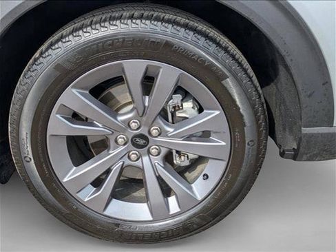 Used 2025 Ford Explorer Active w/ Active Comfort Package image 24