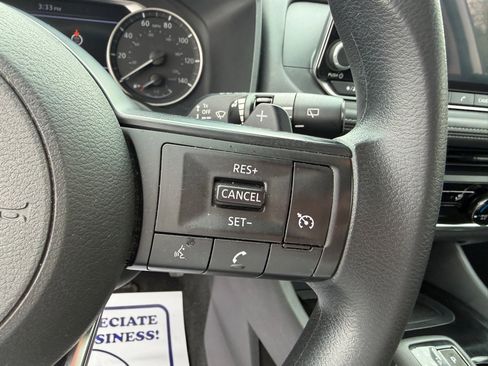 Used 2024 Nissan Rogue S AWD/4WD image 28