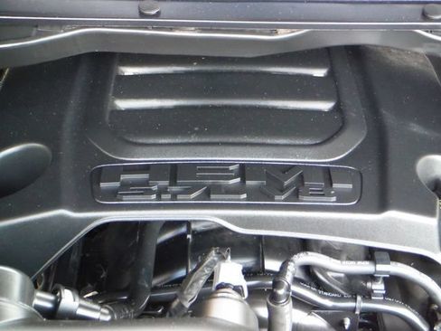Certified 2019 RAM 1500 Big Horn AWD/4WD image 7