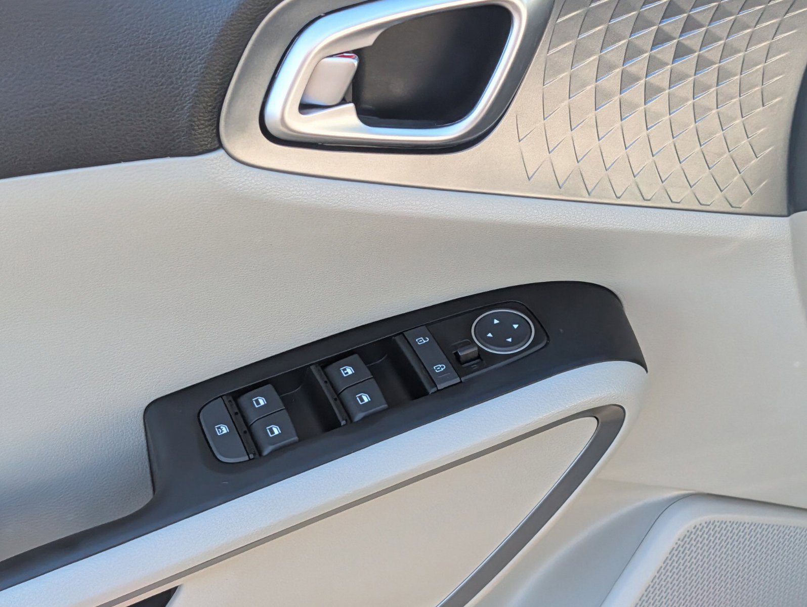 Used 2024 Kia Soul EX FWD image 26