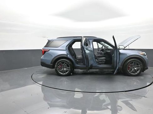 New 2026 Ford Explorer ST w/ Sun And Sound Package image 41