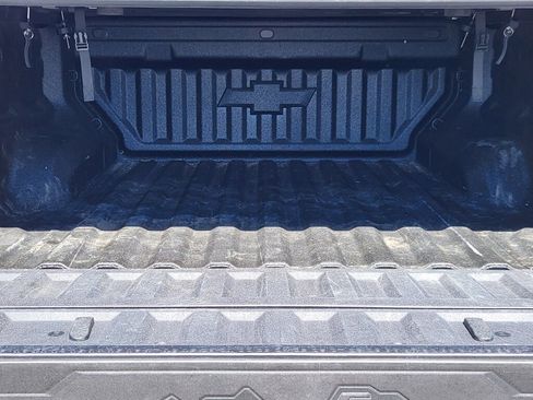 Used 2025 Chevrolet Colorado ZR2 w/ Technology Package image 12