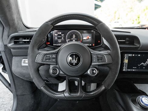 Used 2022 Maserati MC20 Coupe RWD image 12