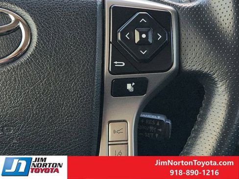 Used 2020 Toyota 4Runner Limited AWD/4WD image 29