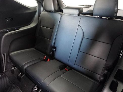 New 2026 Chevrolet Traverse LT w/ Driver Confidence Package FWD image 17