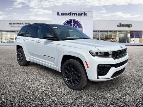 New 2026 Jeep Grand Cherokee Summit AWD/4WD image 1