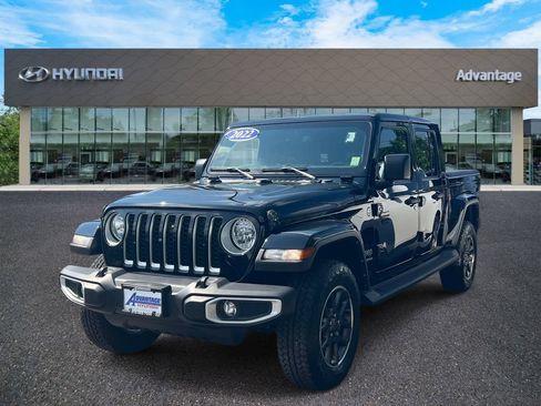 Used 2022 Jeep Gladiator Overland w/ Popular Equipment Package AWD/4WD image 4