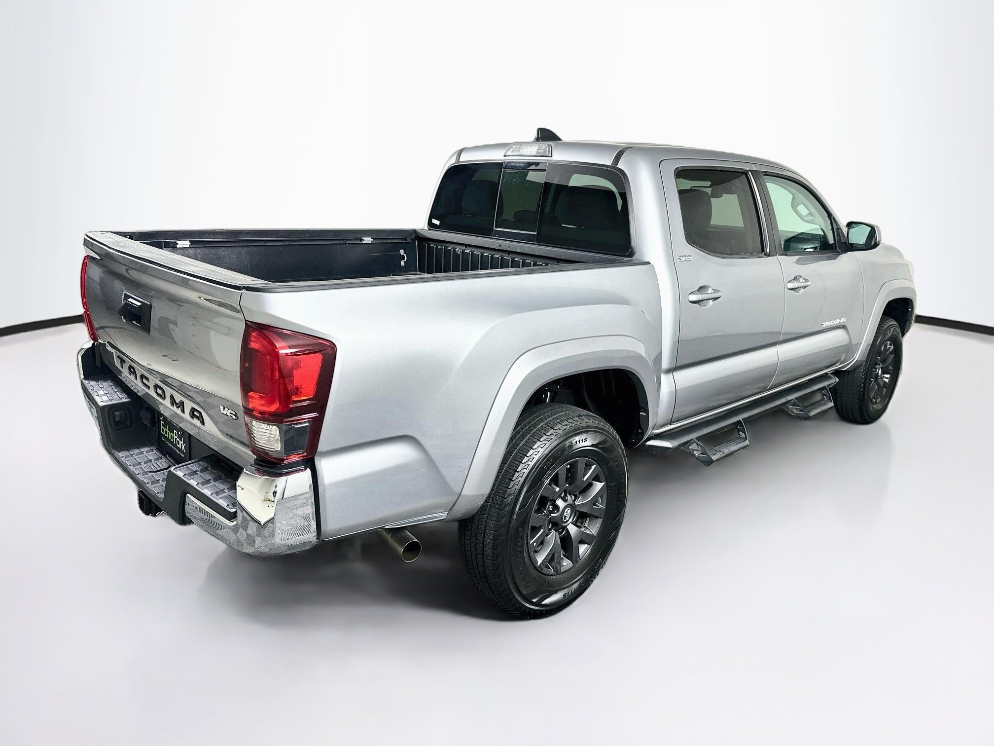 Used 2021 Toyota Tacoma SR5 RWD image 9
