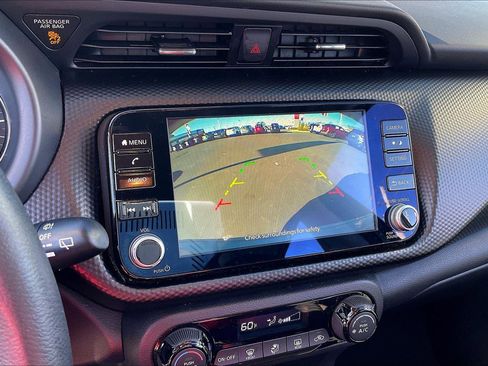 Used 2021 Nissan Kicks SV image 21