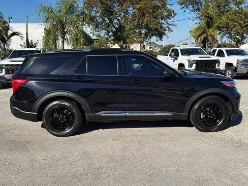 Used 2020 Ford Explorer XLT image 9