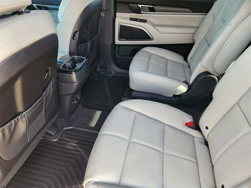 New 2025 Kia Telluride EX image 21