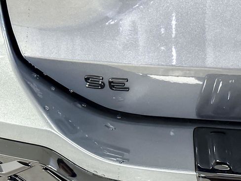 New 2026 Volkswagen Tiguan SE R-Line image 25