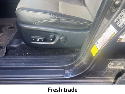 Used 2022 Toyota 4Runner SR5 Premium w/ Moonroof Package image 12