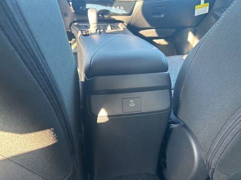New 2026 Nissan Sentra SV FWD image 20