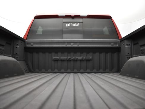 Used 2023 GMC Sierra 1500 Denali image 6